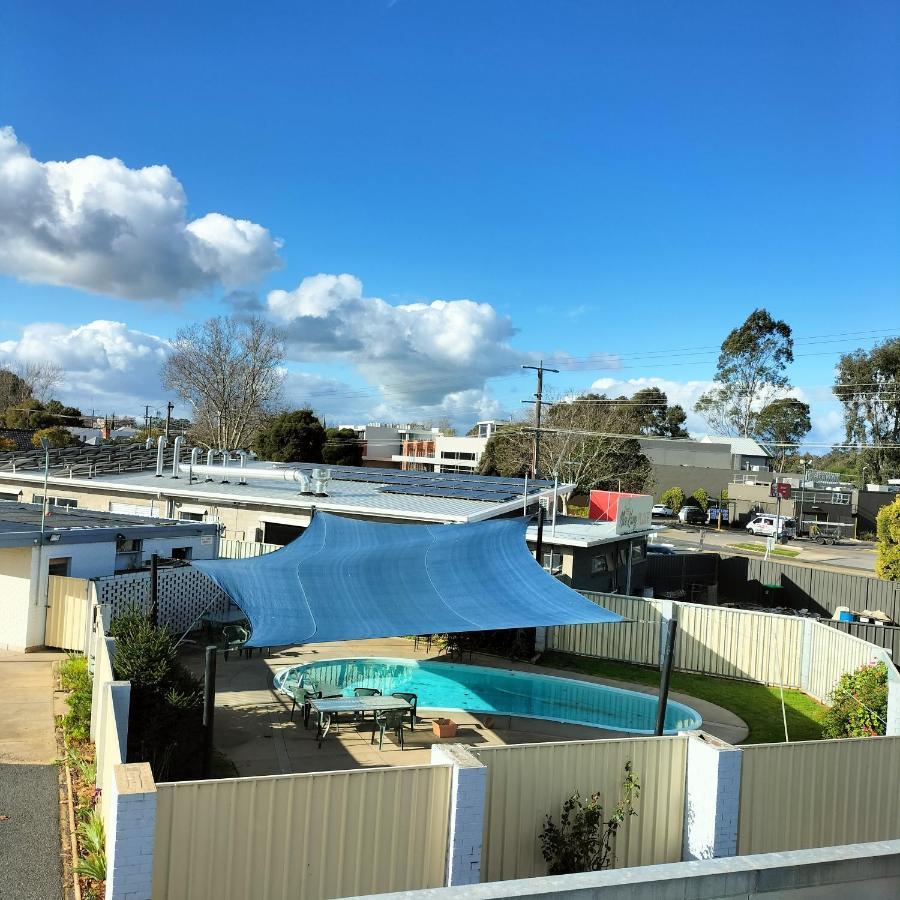 Motor Motel