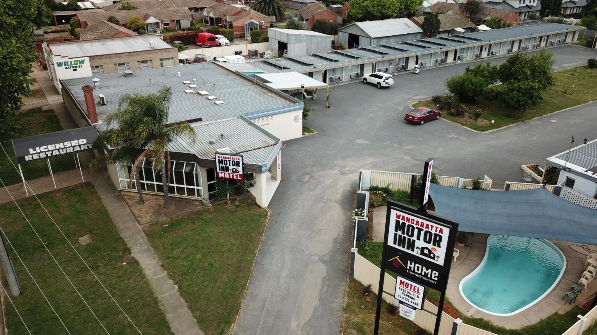 Motor Motel 3*